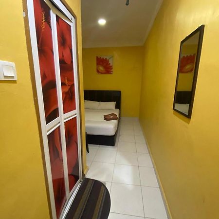 Oyo 91065 Hotel De Anjung Muadzam Shah Eksteriør billede