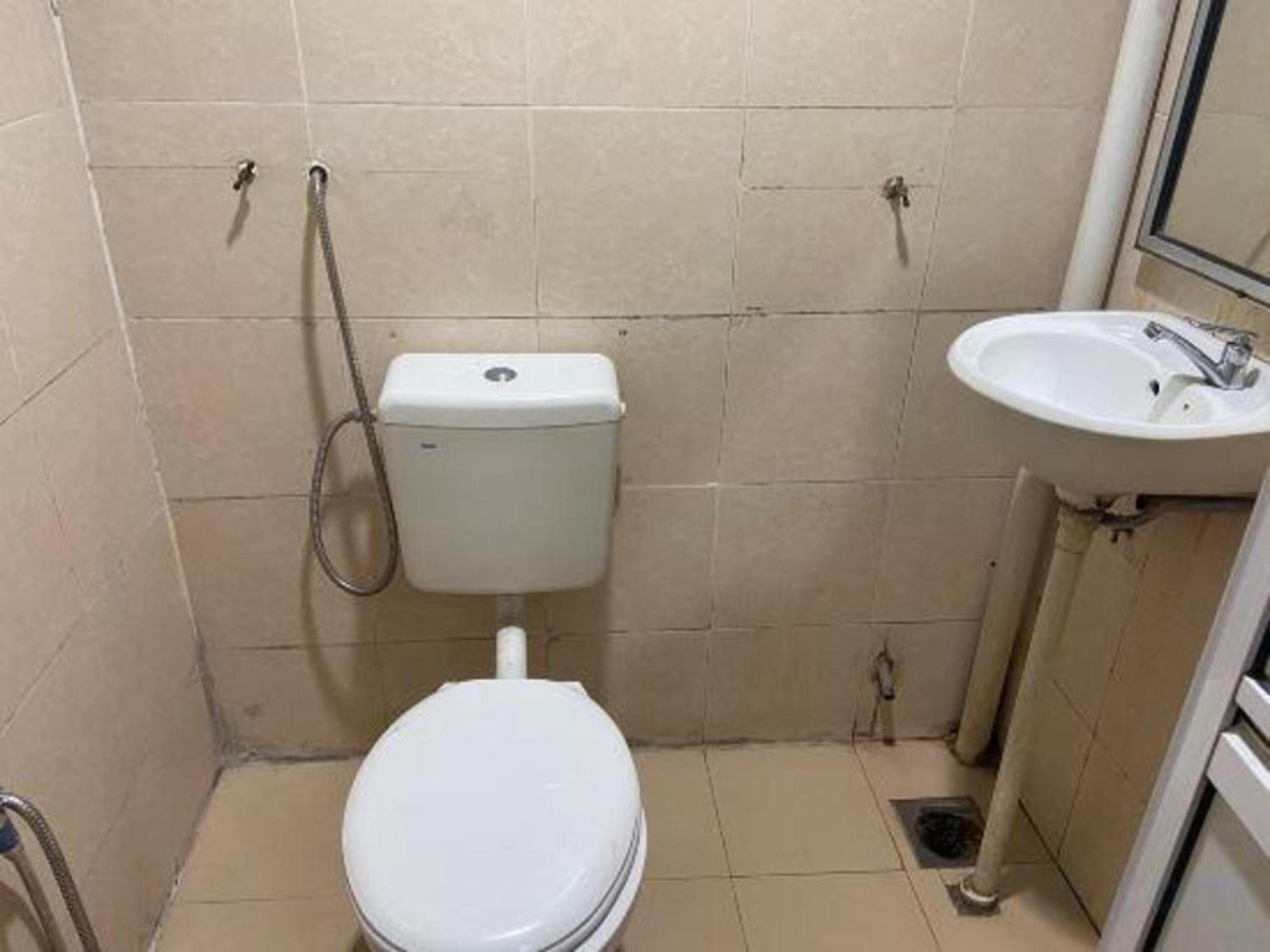 Oyo 91065 Hotel De Anjung Muadzam Shah Eksteriør billede