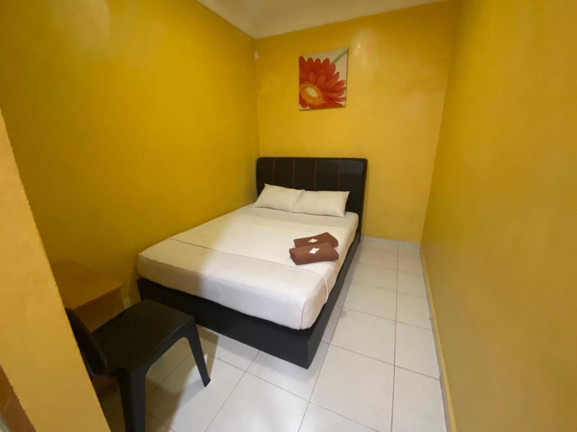 Oyo 91065 Hotel De Anjung Muadzam Shah Eksteriør billede