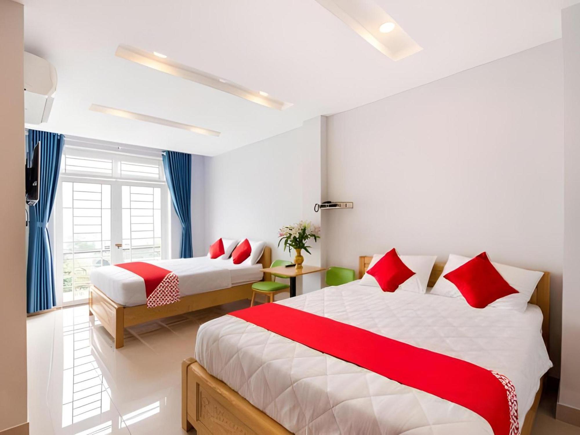Oyo 91065 Hotel De Anjung Muadzam Shah Eksteriør billede