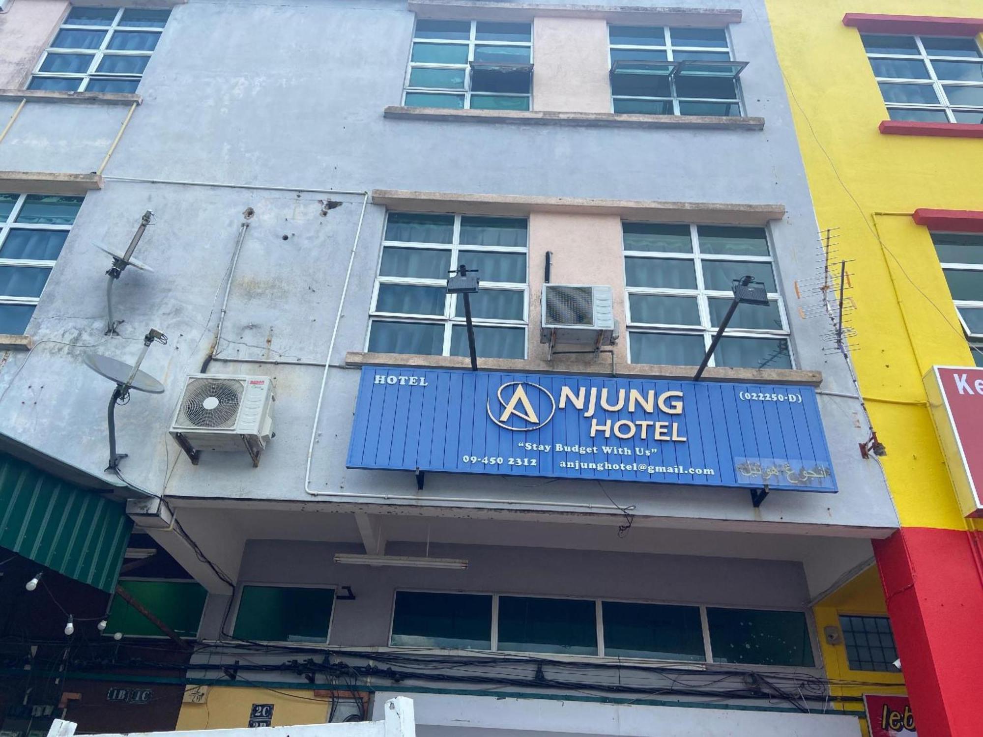 Oyo 91065 Hotel De Anjung Muadzam Shah Eksteriør billede